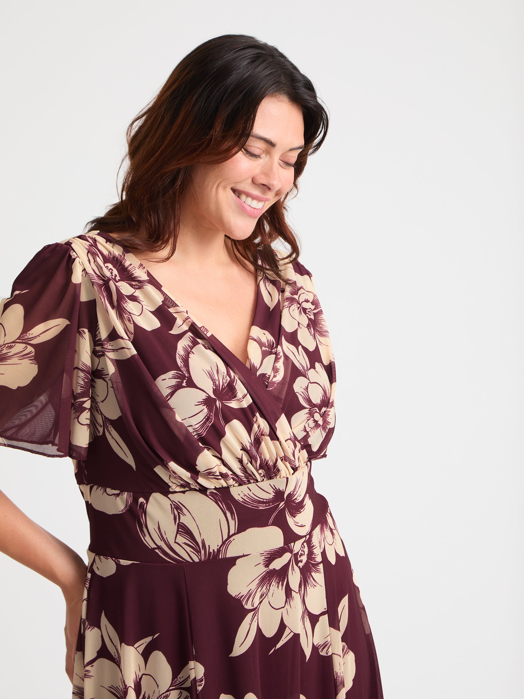 Isabelle Burgundy Cream Float Sleeve Maxi Dress – Scarlett & Jo