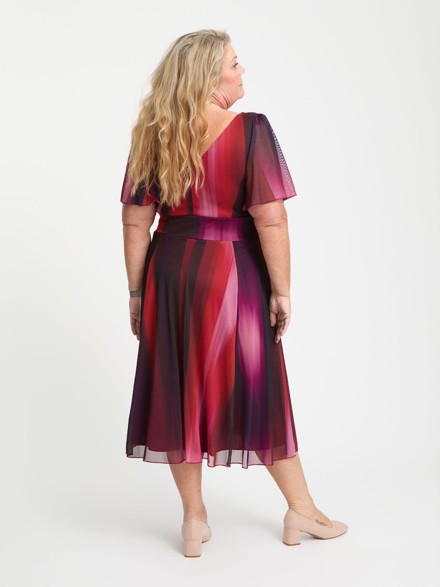 Petite Victoria Mulberry Ombre Angel Sleeve Mesh Long Midi Dress