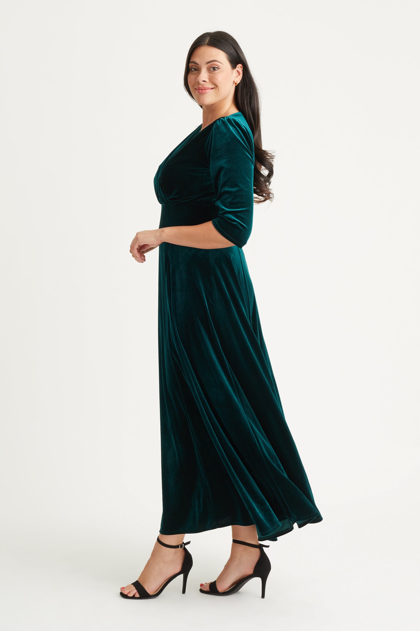 Plus Size Scarlett & Jo Velvet Maxi Gown Plus Size Scarlett & Jo Velvet Maxi Gown
