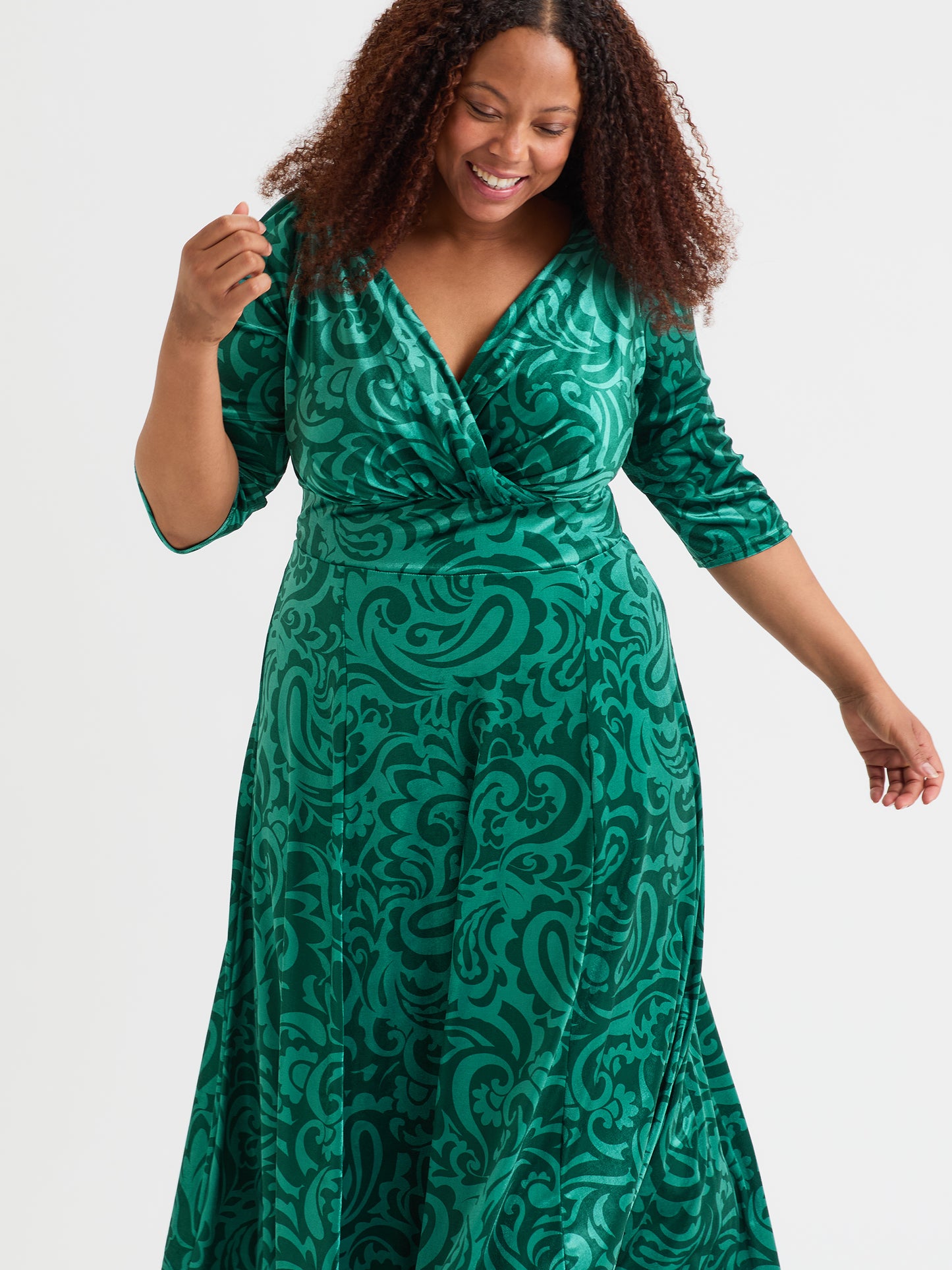 Plus Size Scarlett & Jo Velvet Maxi Gown Plus Size Scarlett & Jo Velvet Maxi Gown
