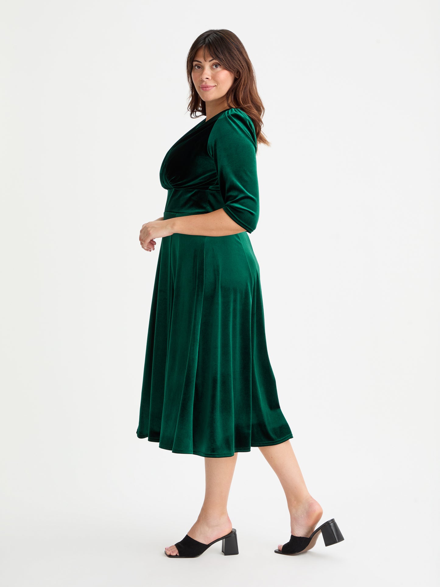 Plus Size Scarlett & Jo Velvet Maxi Gown Plus Size Scarlett & Jo Velvet Maxi Gown