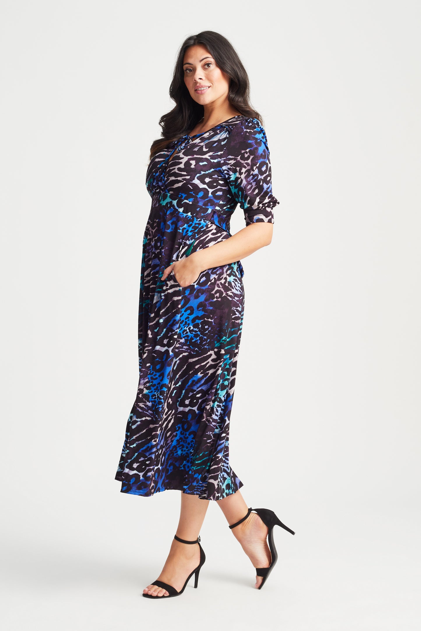 Load image into Gallery viewer, Leopard Multi &amp;#39;1940s&amp;#39; Tie and Wrap Dress
