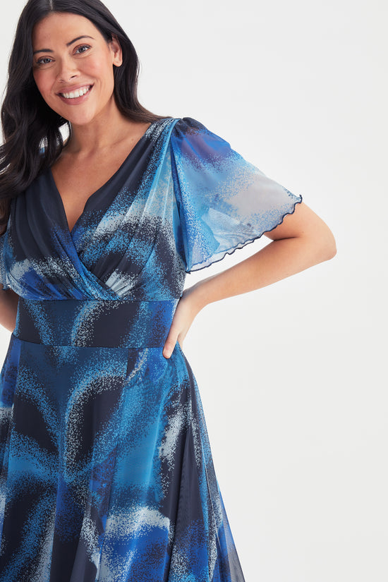 Load image into Gallery viewer, Isabelle Blue Moon Float Sleeve Maxi Dress
