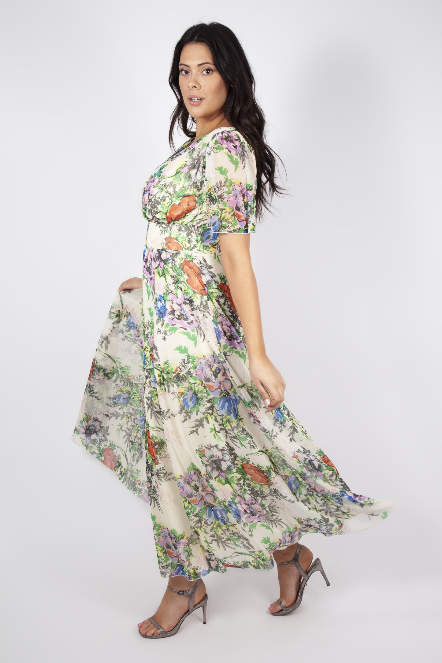 Scarlett & Jo Dresses CREAM / 10 Mia Cream Float Sleeve Maxi Dress