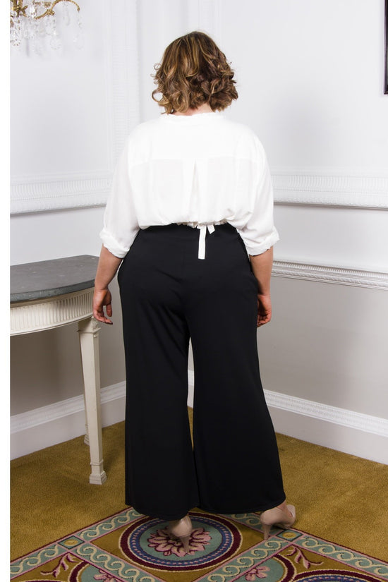 Scarlett & Jo Trousers Black / 10 The Bette Lounge Pant